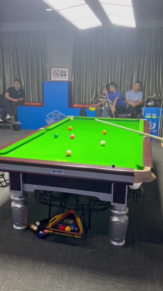 全力以赴的 全力以赴的